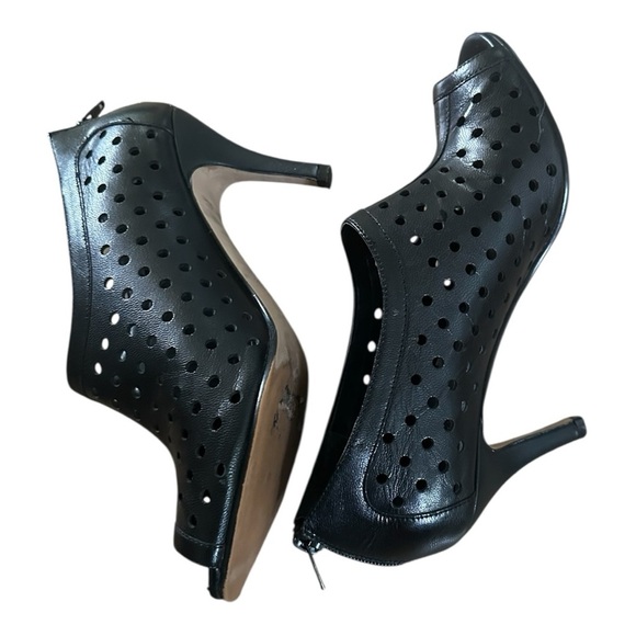 Vaneli Shoes - VANELi Woman’s Leather Peep-toe Perforated Elegant  Stiletto Heels Size 8.5